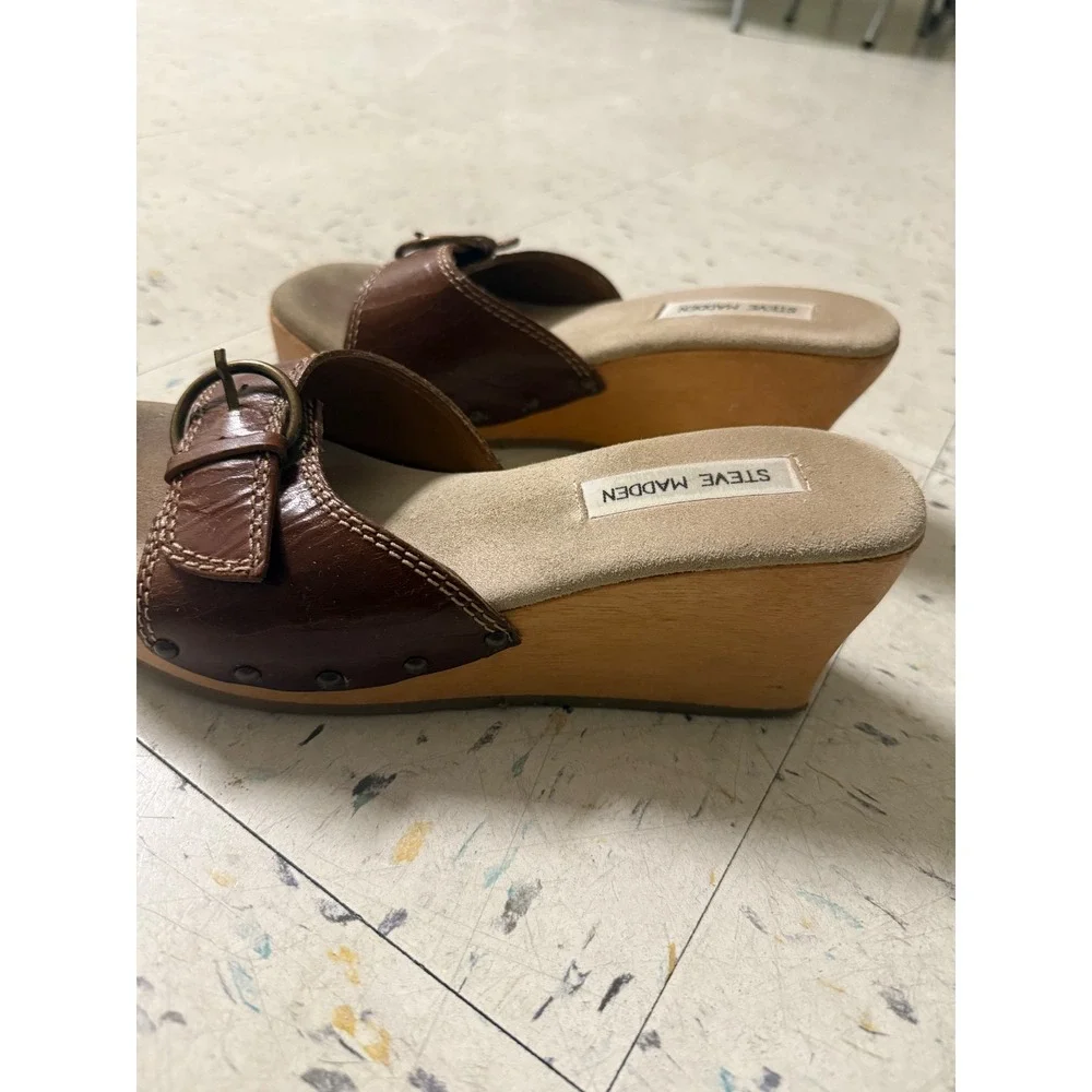 Steve Madden Brown Leather Wood Wedge Sandals Buckle Y2K Size 8 Festival Boho